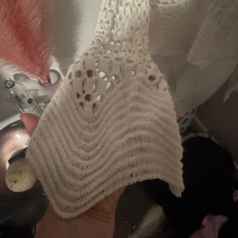 Crochet Top - Picture 3 of 4